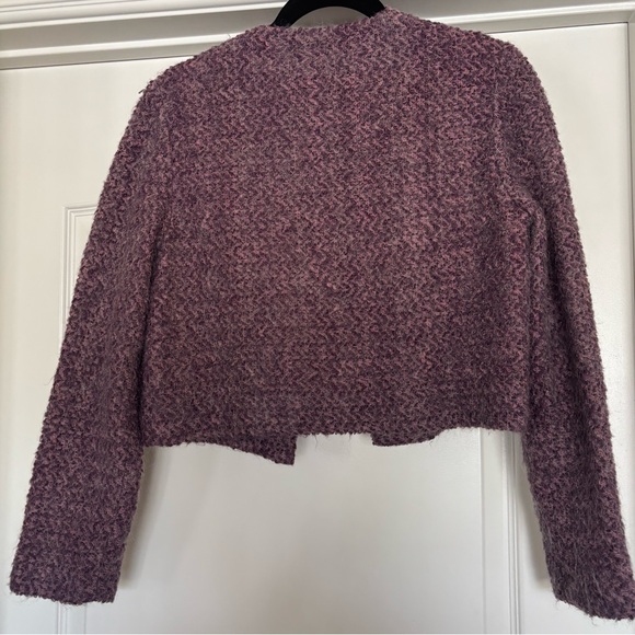 Chic Textured Pink Jacket - Picture 2 of 3